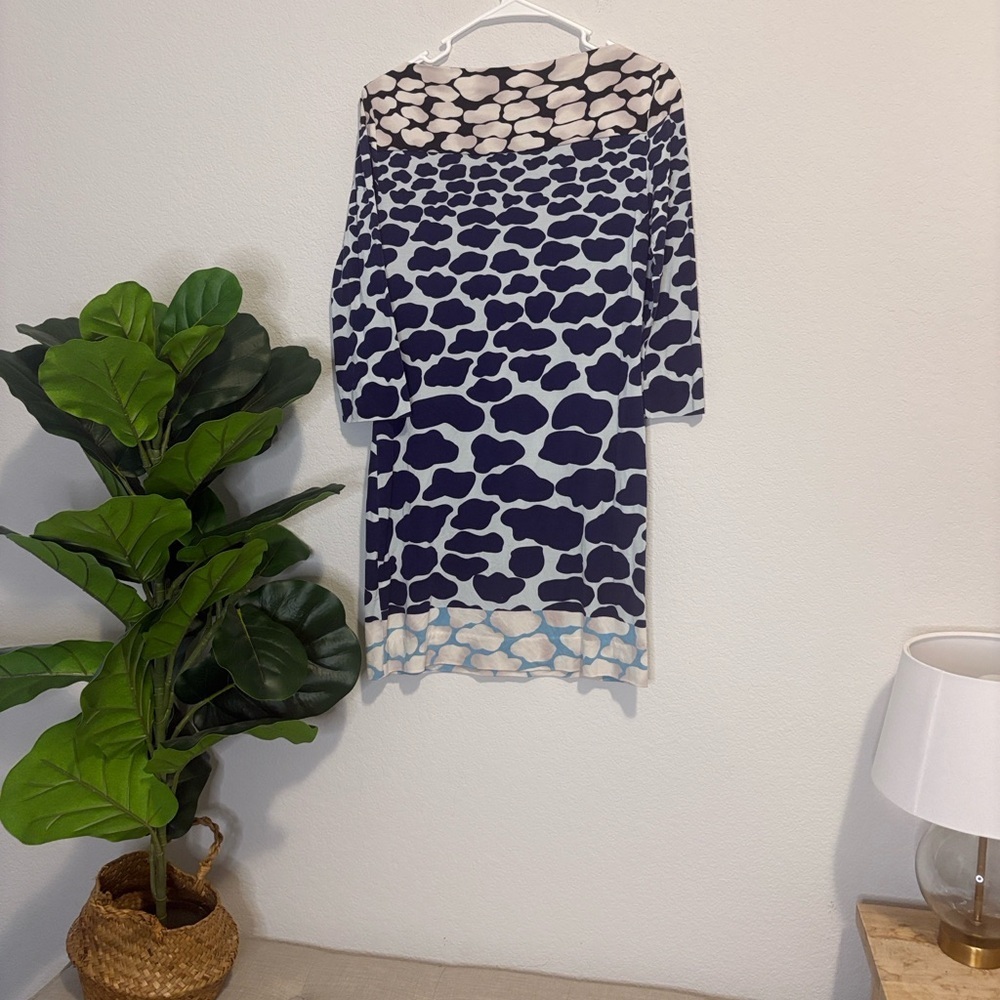 Diane Von Furstenberg Blue and Cream 3/4 Sleeve Dress 100% silk - Picture 5 of 8